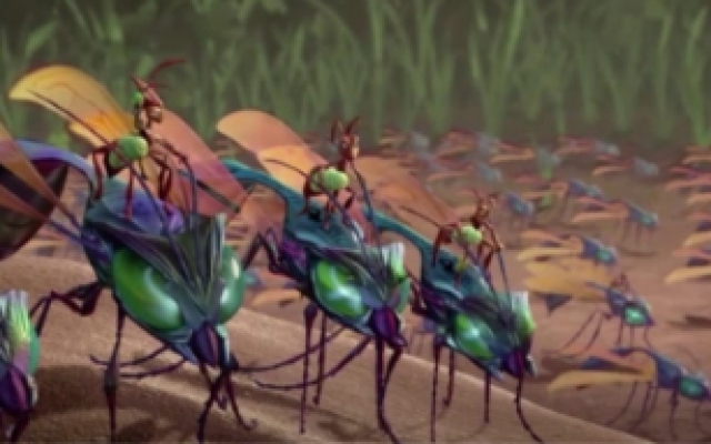 害虫专家要消灭虫子，蚂蚁骑上飞虫对抗，可害虫专家防护措施太好