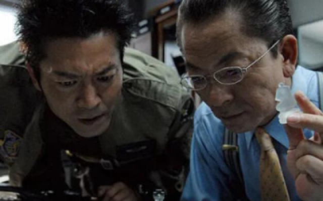 《相棒剧场版》日本警察抽丝剥茧，破获疑案