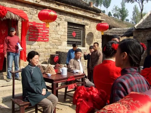 果儿满山红