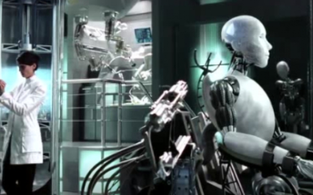 《我，机器人》：毁灭预言成真？机器人销毁前居然有了人的意识！