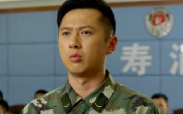 三分钟速看《红门虎子》，消防新兵的故事，不拿枪的最美战士