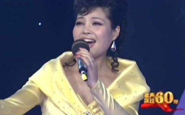 梦鸽/魏金栋演唱电影《南海风云》插曲《西沙我可爱的家乡》