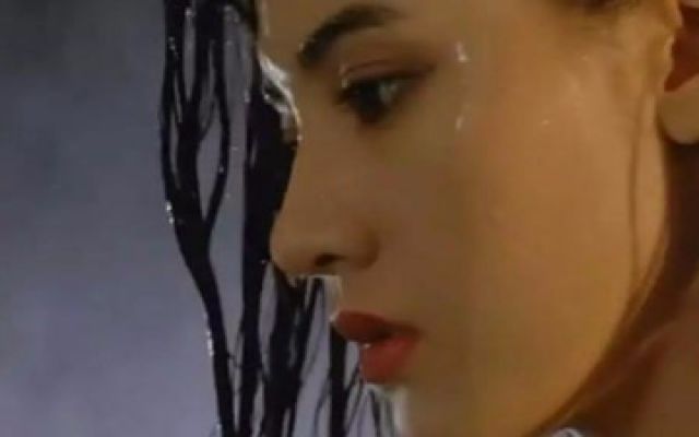 5分钟看完《妖兽都市》，1992年的香港科幻片，cult味极浓，李嘉欣极美
