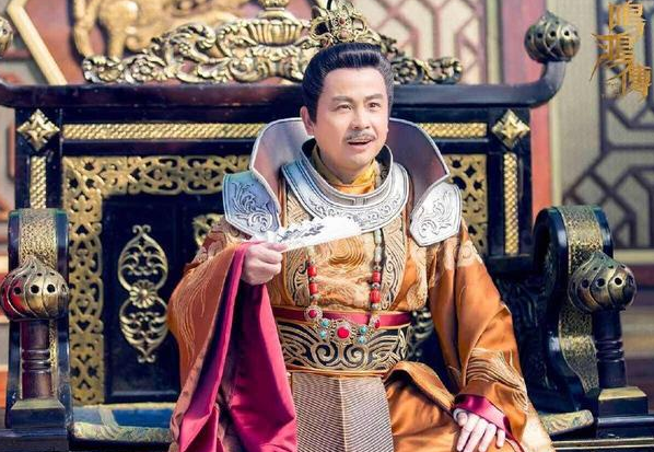 时隔26年，周星驰喜剧里面的皇帝黄一山再次出演《鸣鸿传》皇帝