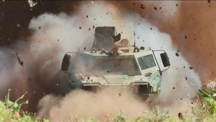 《速度与激情9》发布“危险地雷区”特辑，呈现高难度爆炸戏的幕后实拍经过