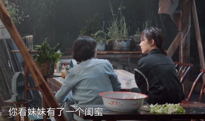《向往5》杨紫对张艺兴的评价让人大跌眼镜，认为张子枫和何炅最贴心
