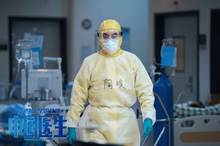 《中国医生》集结《中国机长》原班人马 刘伟强打造抗疫超燃群像