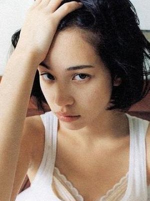 水原希子