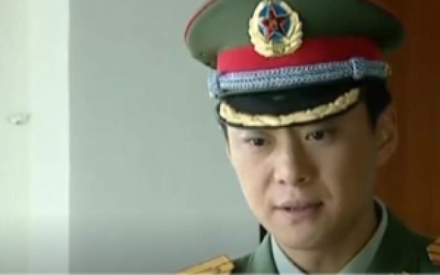 归途如虹：记者抑制不住内心，向中国军人告白，却得到残酷回复！