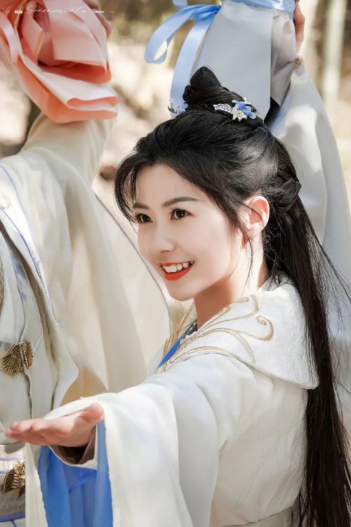 我的女主别太萌